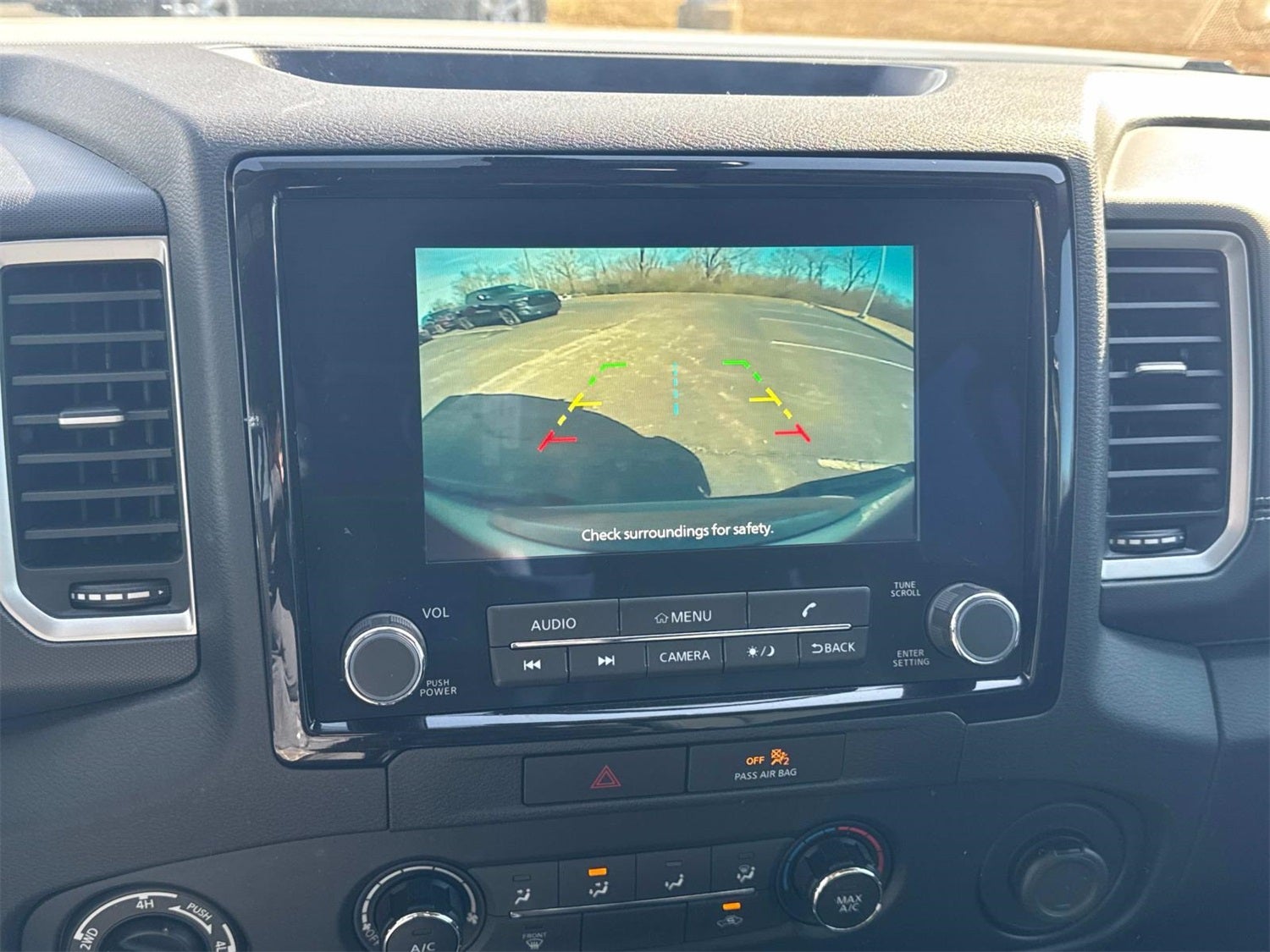 2022 Nissan Frontier SV