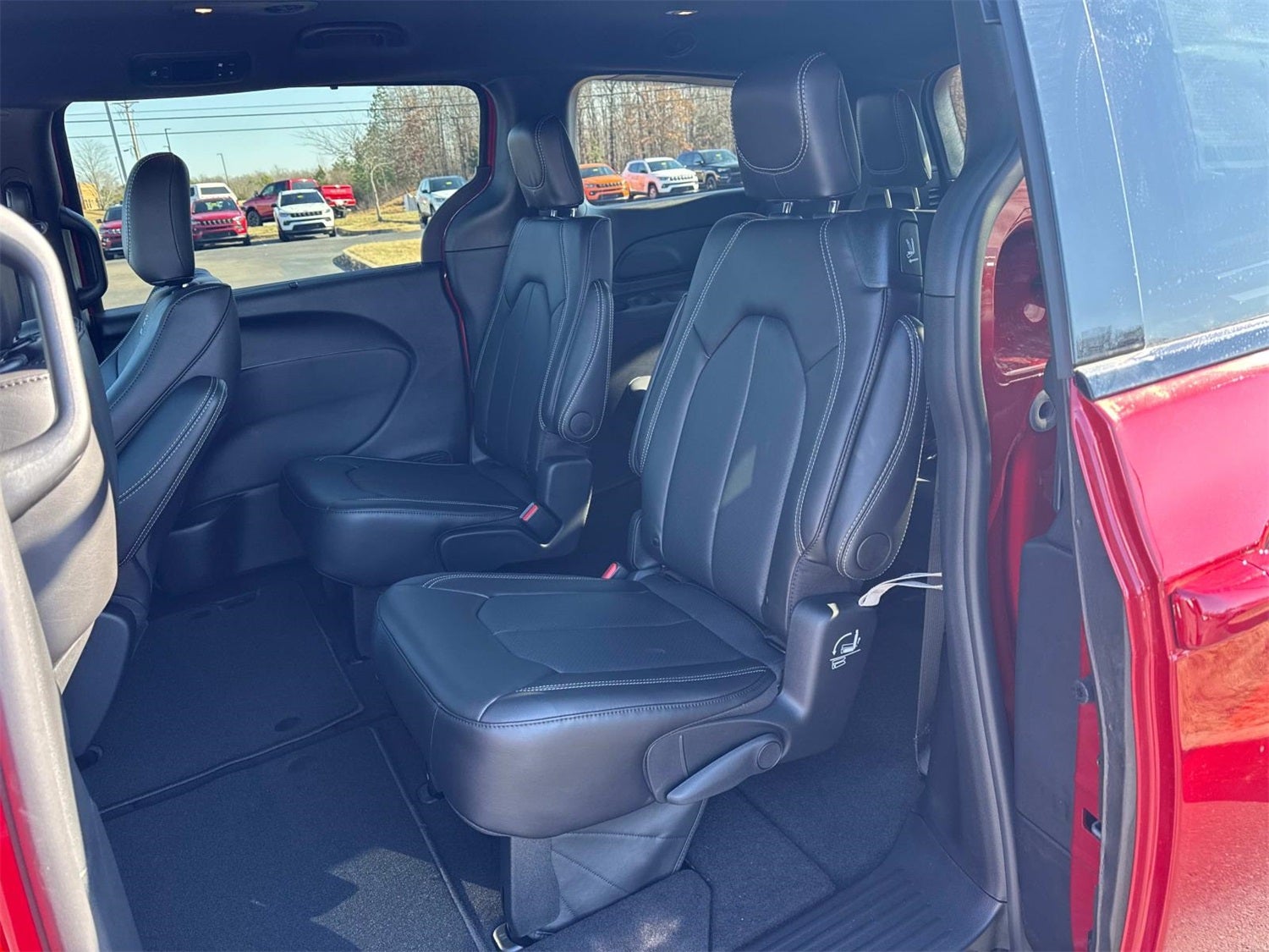 2026 Chrysler Pacifica Select