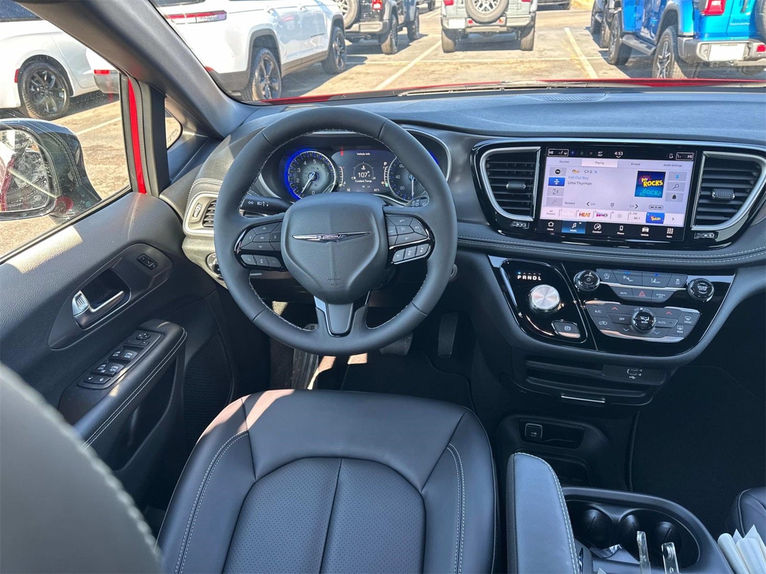 2026 Chrysler Pacifica Select