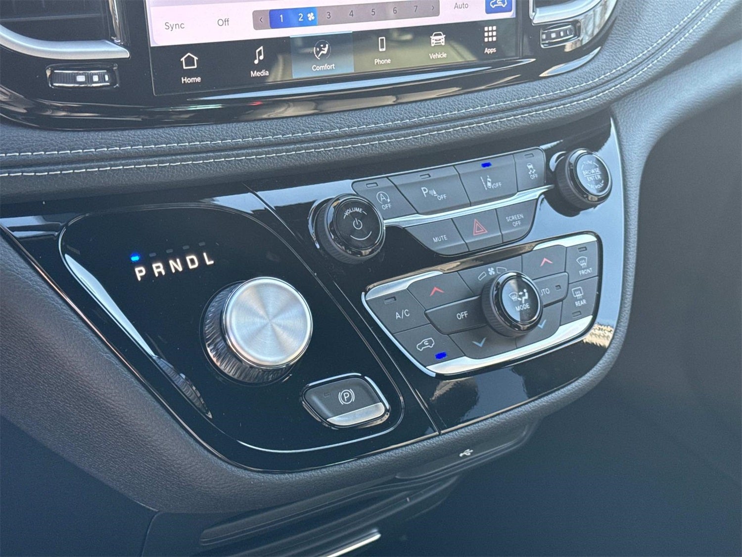 2026 Chrysler Pacifica Select