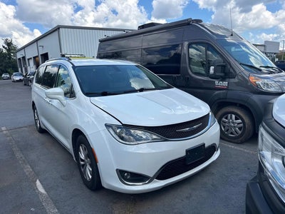 2019 Chrysler Pacifica Touring L
