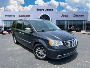 2013 Chrysler Town &amp; Country Touring-L