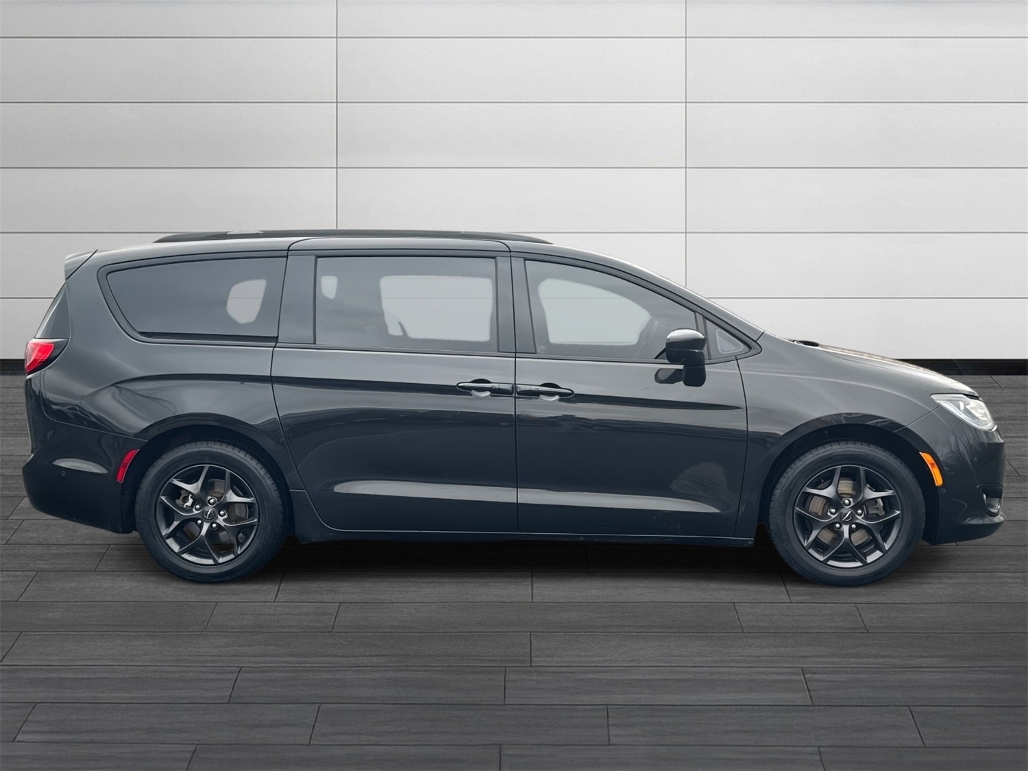 2018 Chrysler Pacifica Touring L Plus