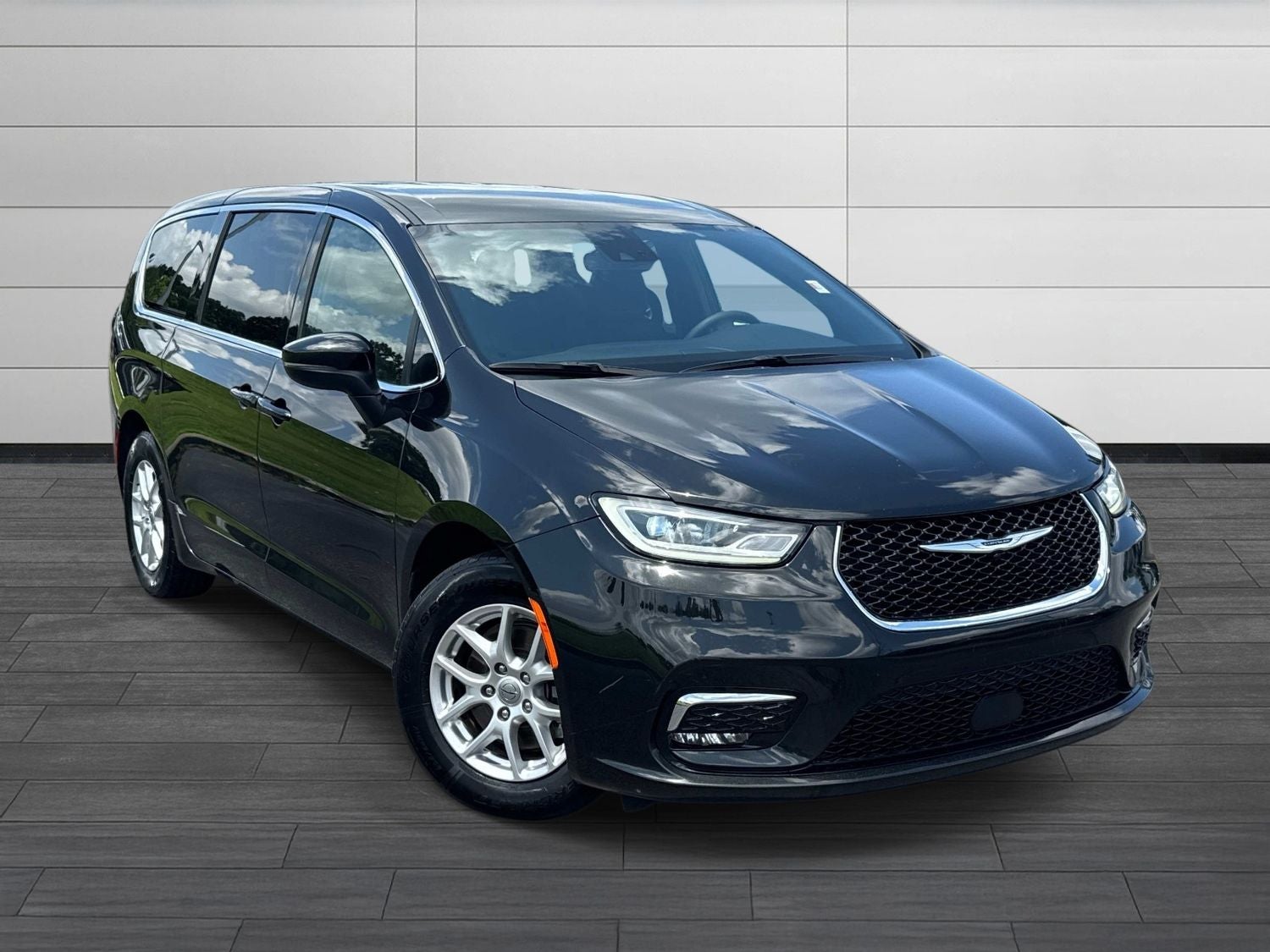 2023 Chrysler Pacifica Touring