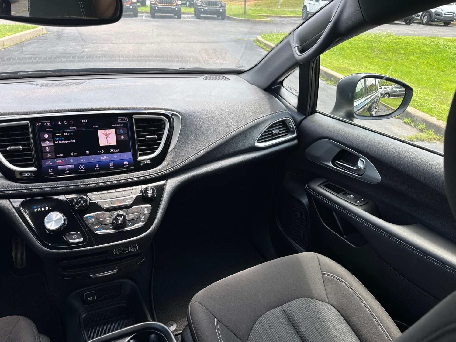 2023 Chrysler Pacifica Touring