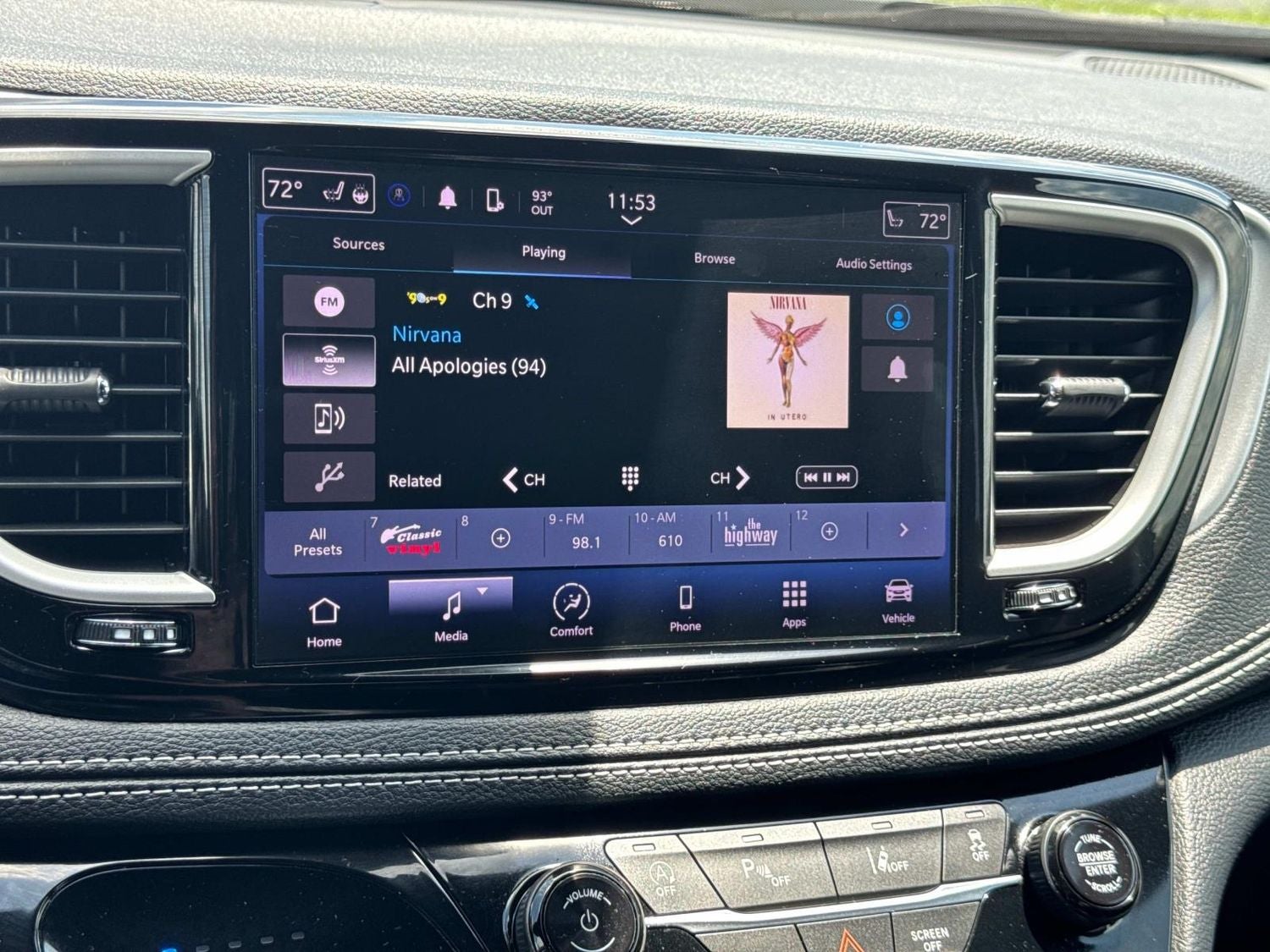 2023 Chrysler Pacifica Touring