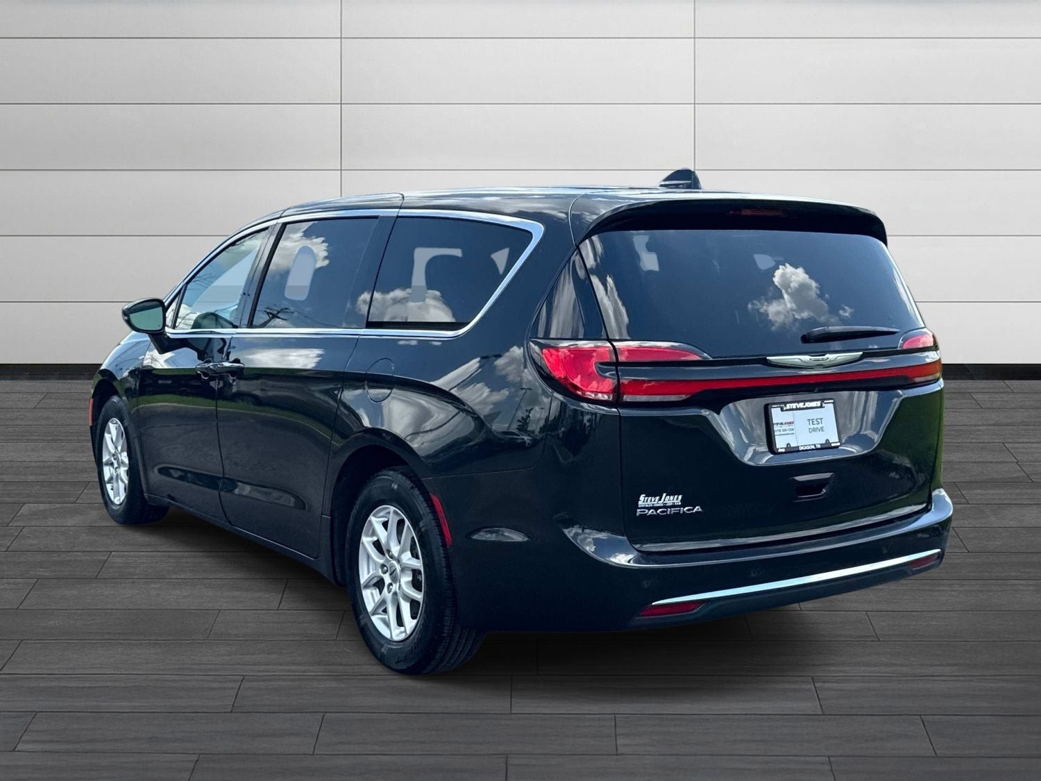 2023 Chrysler Pacifica Touring