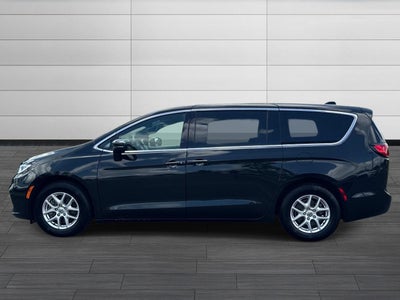 2023 Chrysler Pacifica Touring