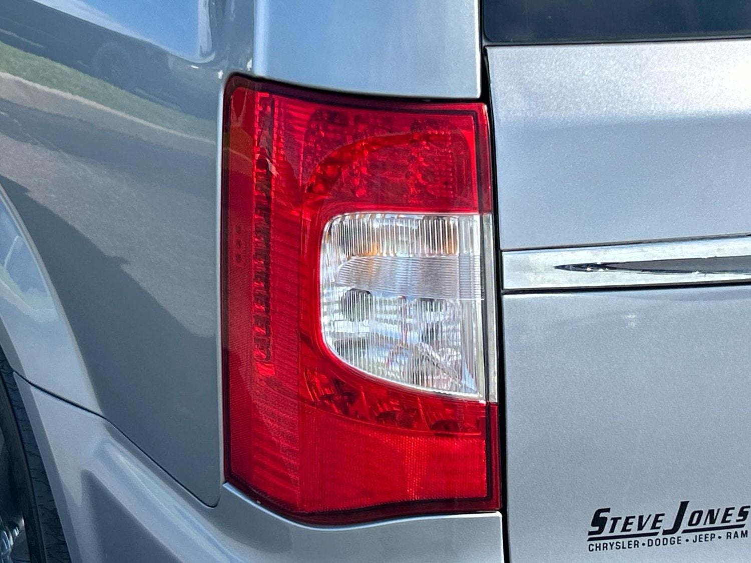 2016 Chrysler Town & Country S