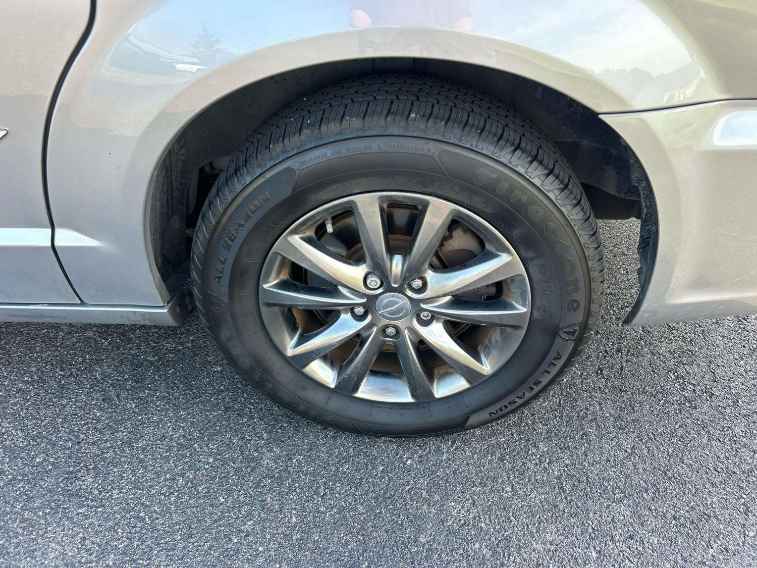 2016 Chrysler Town & Country S