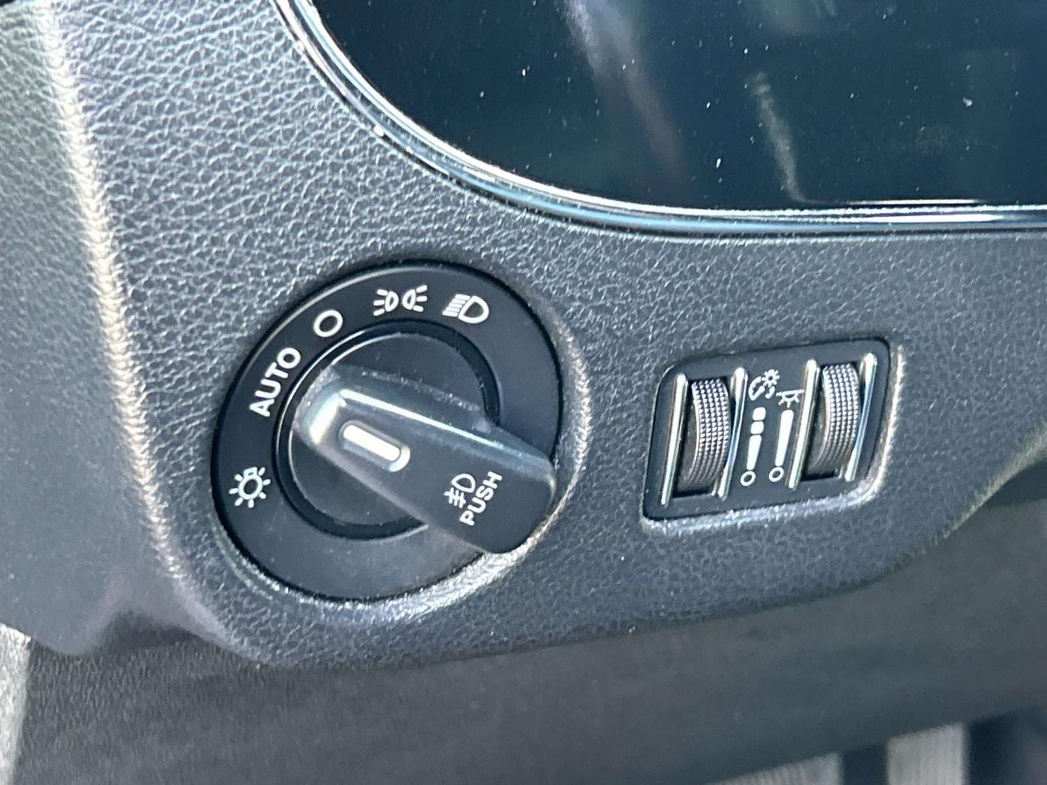 2016 Chrysler Town & Country S