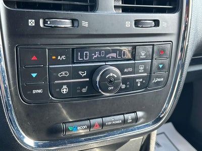 2016 Chrysler Town & Country S
