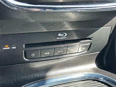 2016 Chrysler Town & Country S