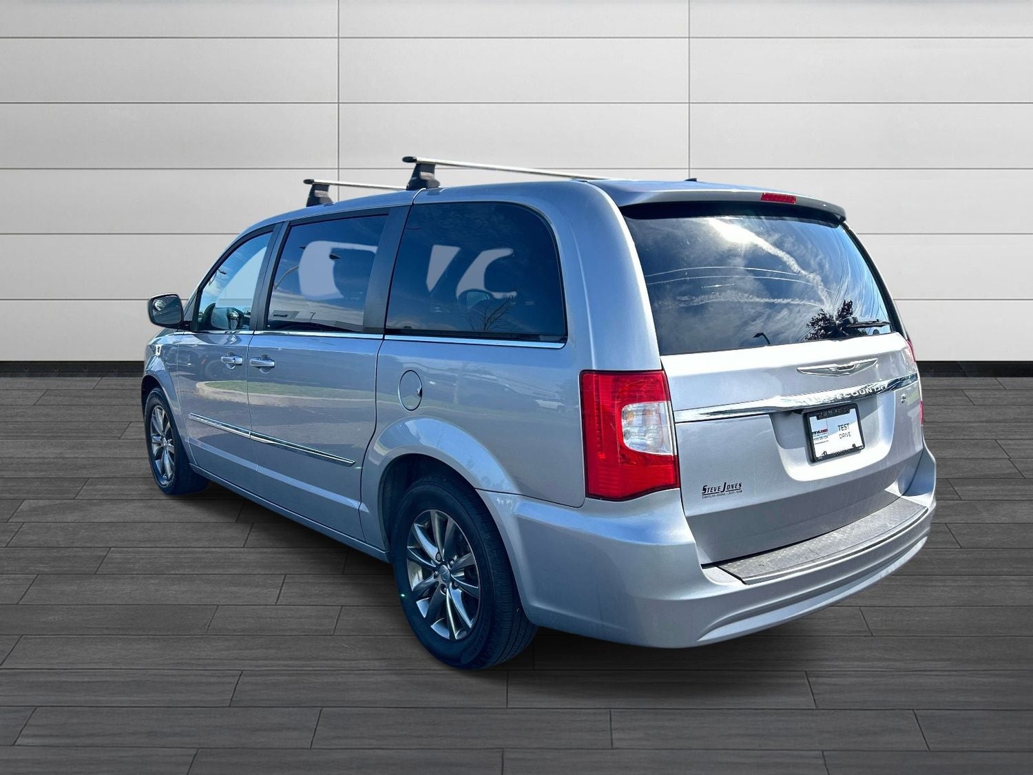 2016 Chrysler Town & Country S