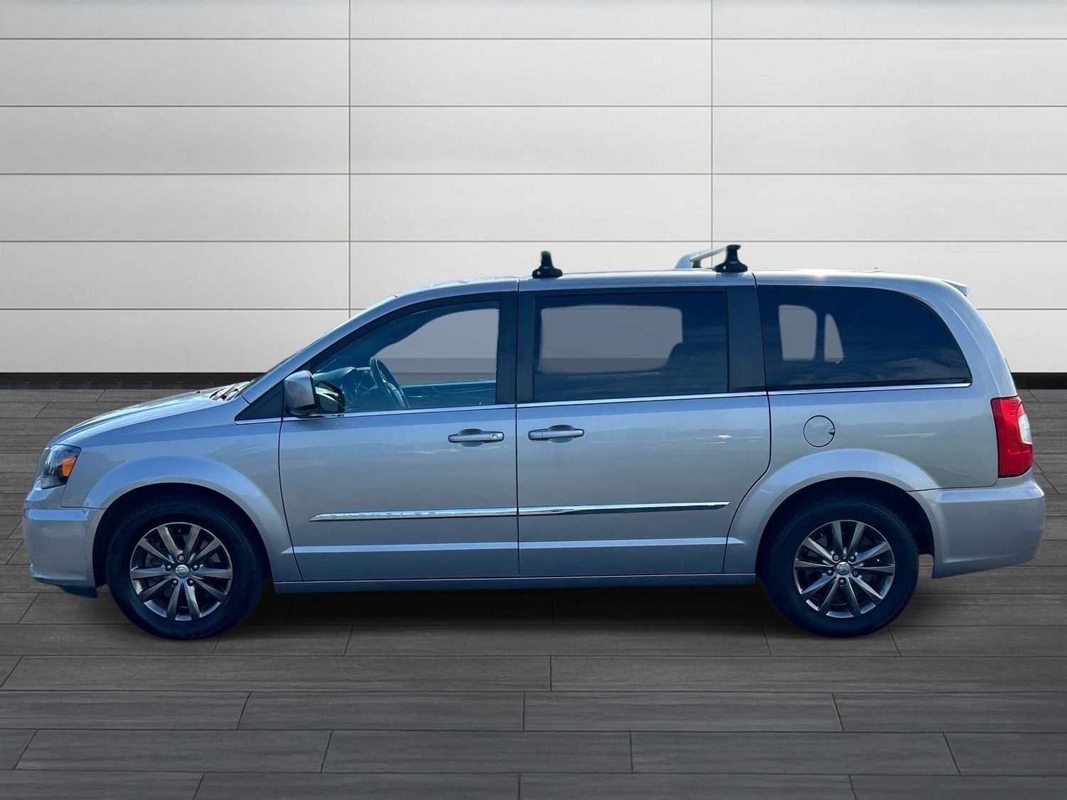 2016 Chrysler Town & Country S