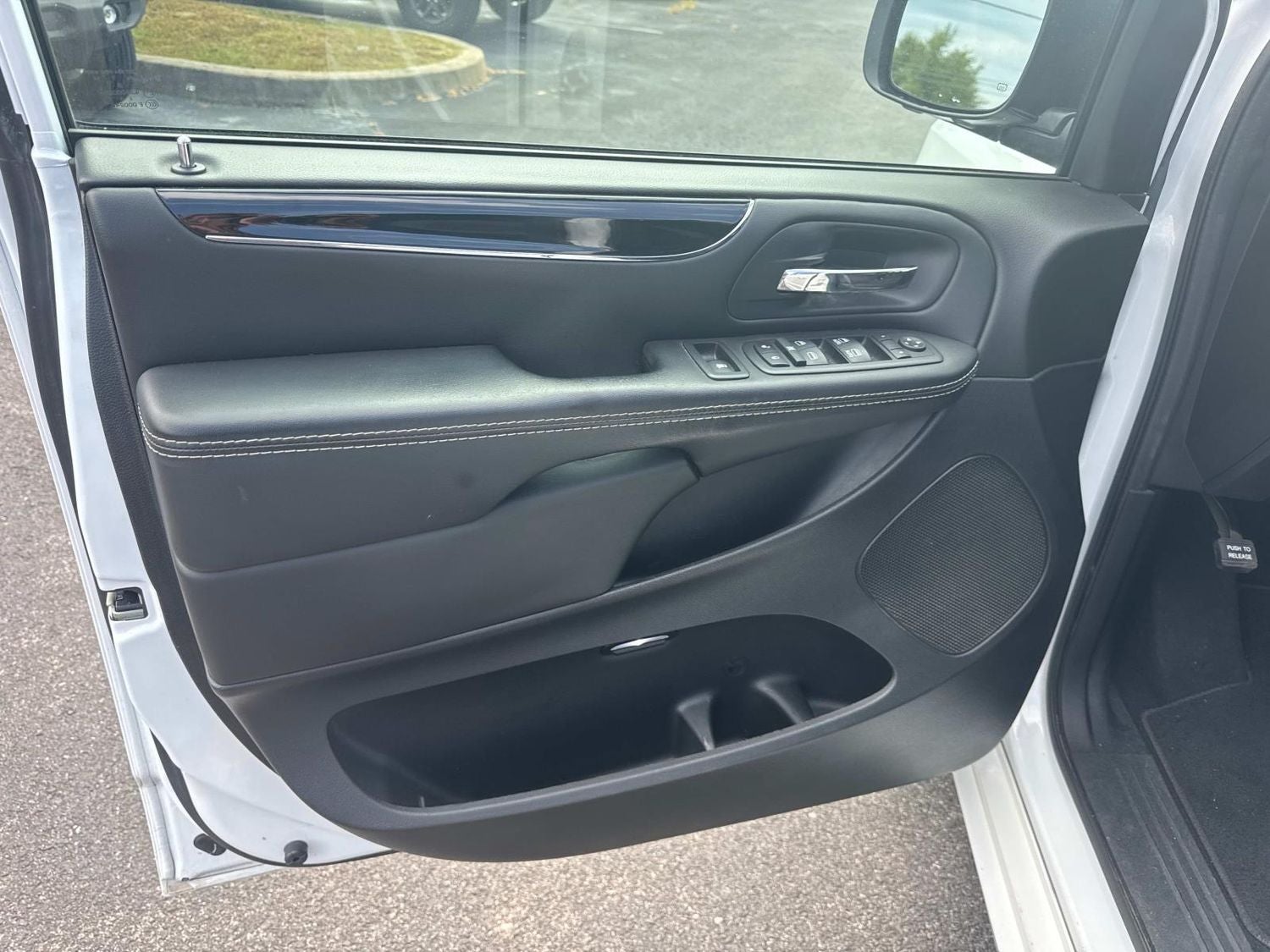 2017 Dodge Grand Caravan SE Plus