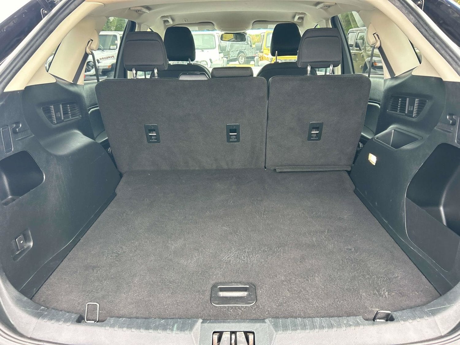 2020 Ford Edge SE