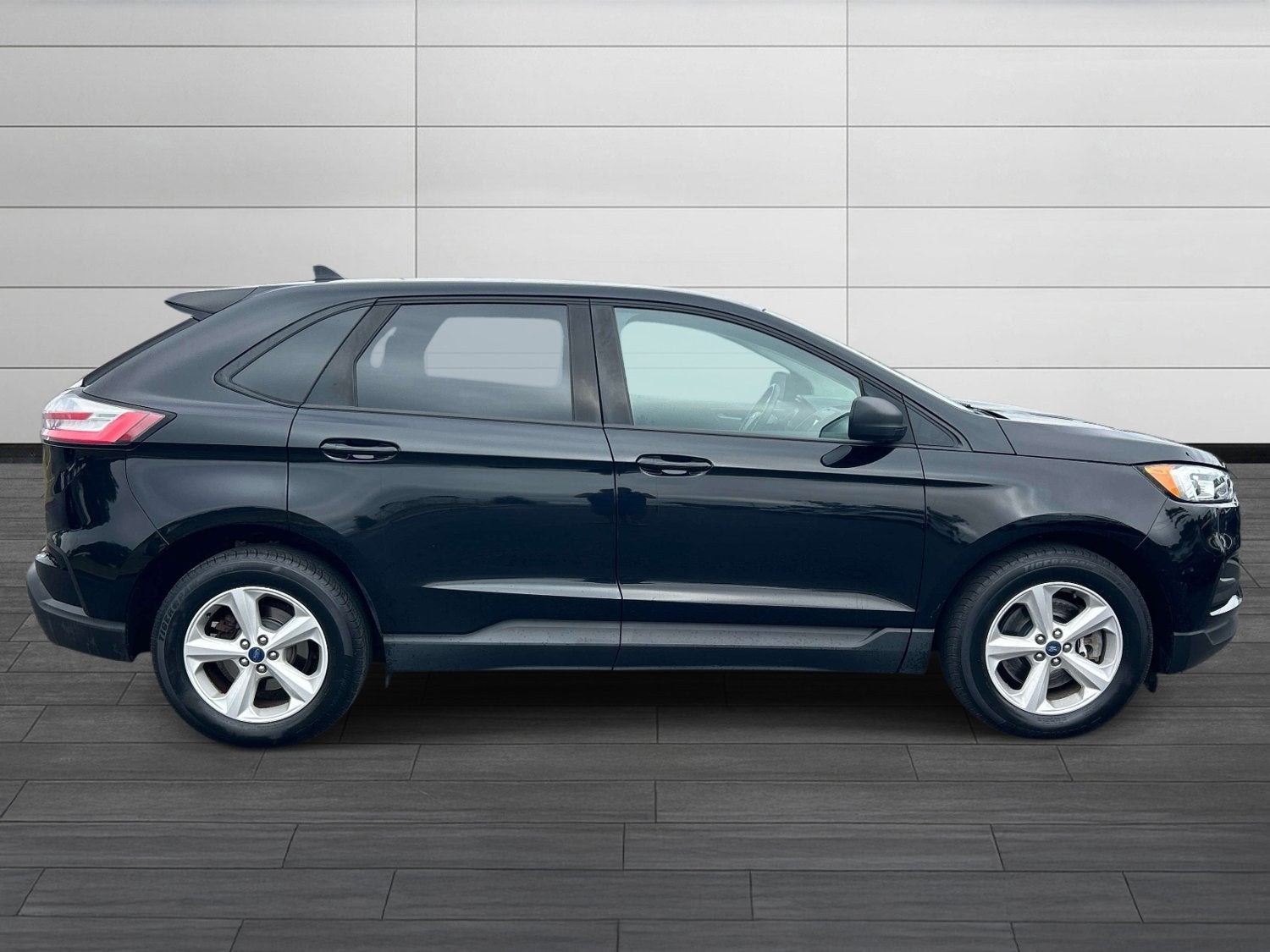 2020 Ford Edge SE