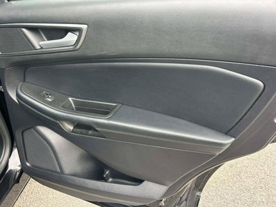 2020 Ford Edge SE