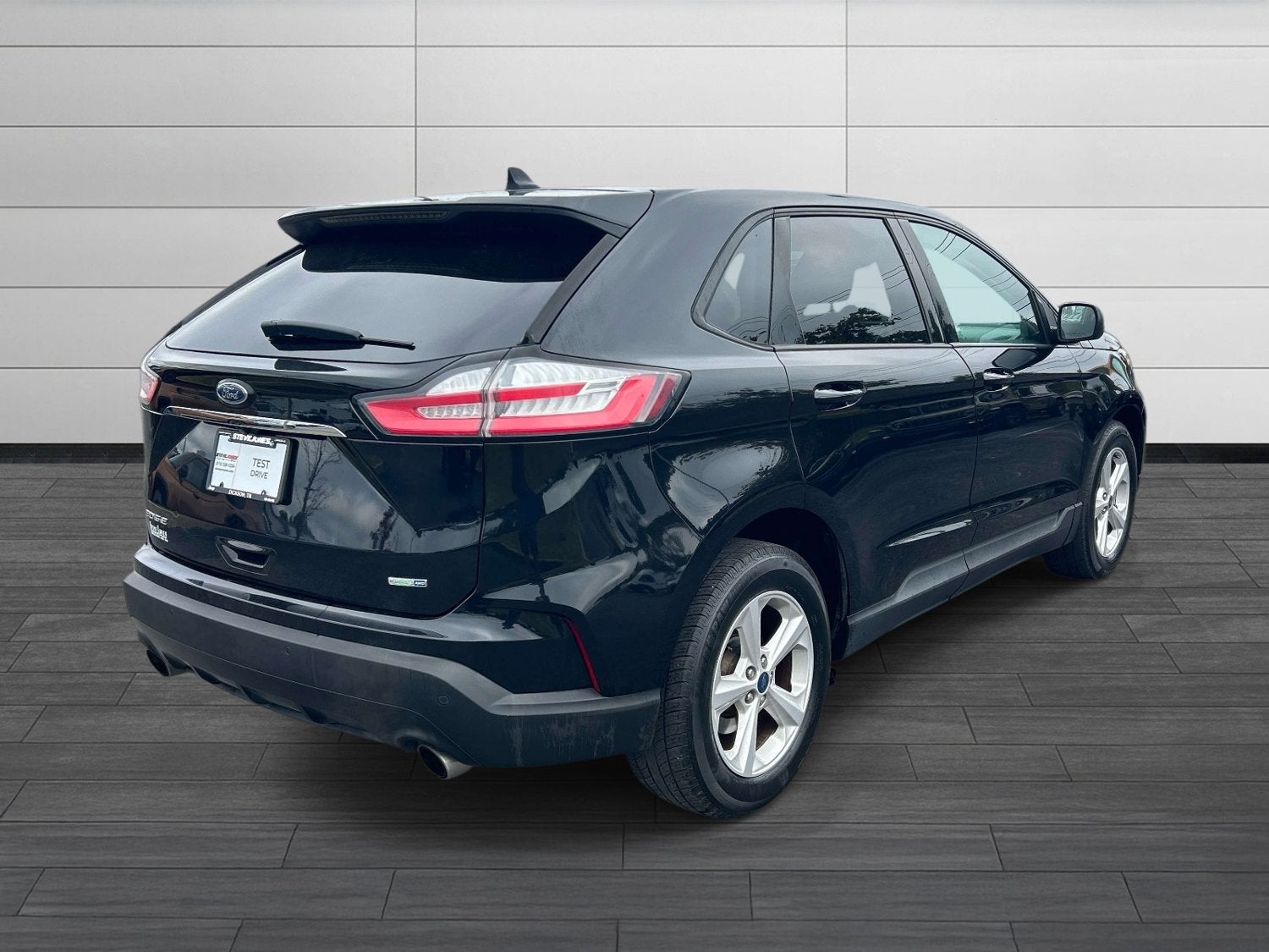 2020 Ford Edge SE