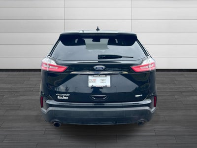 2020 Ford Edge SE