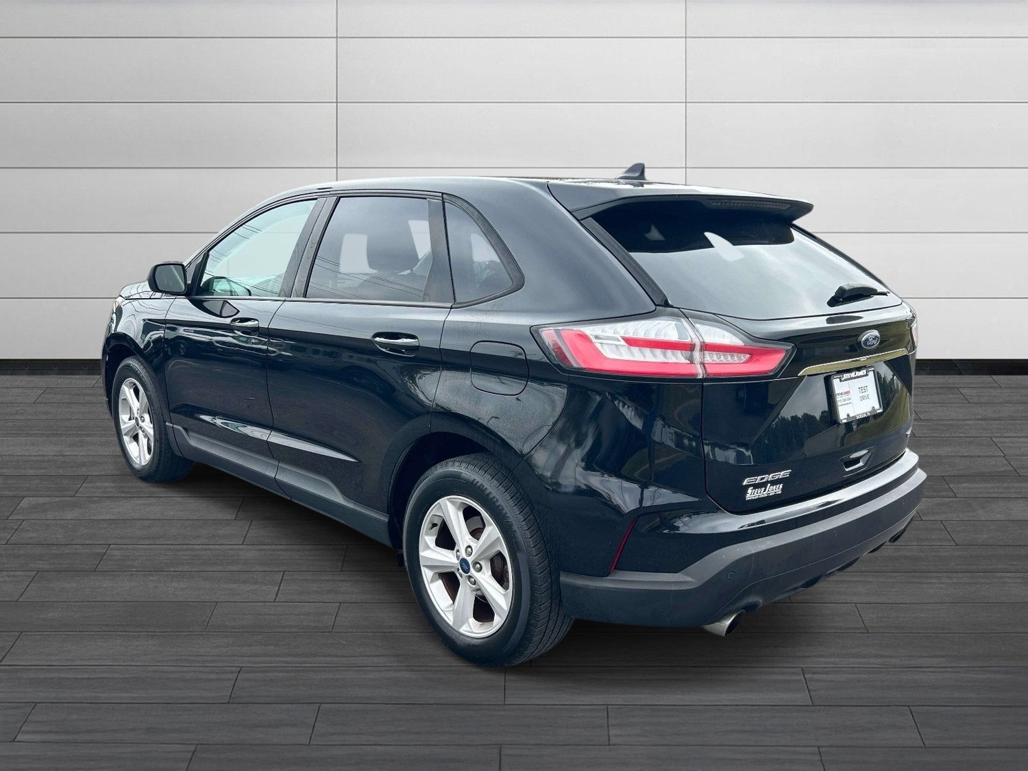 2020 Ford Edge SE