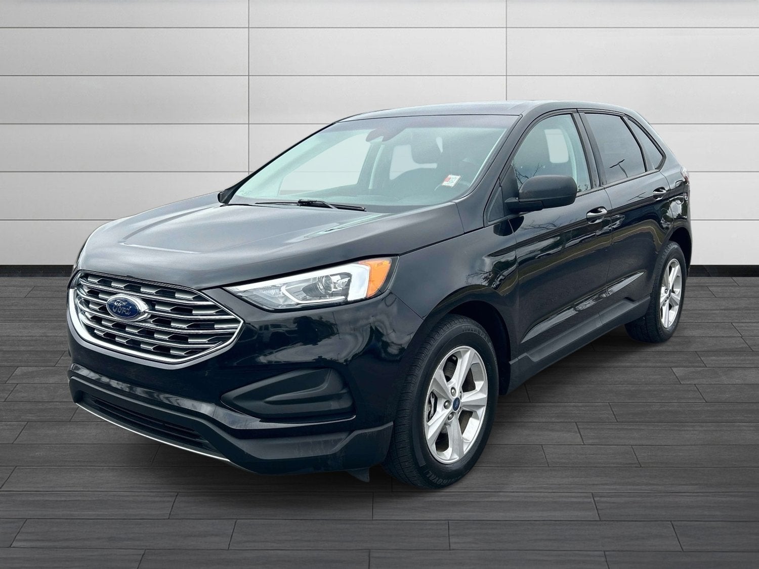 2020 Ford Edge SE