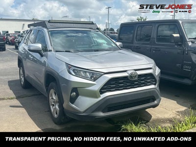 2020 Toyota RAV4 XLE