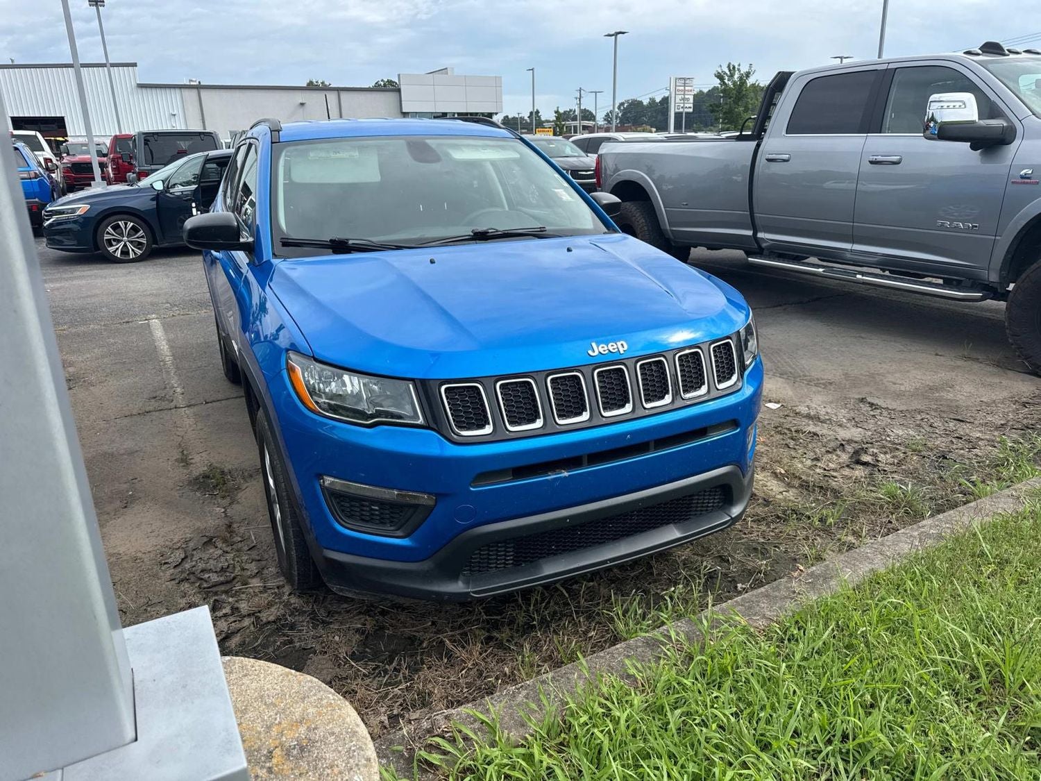 Used 2018 Jeep Compass Sport with VIN 3C4NJCAB1JT240523 for sale in Dickson, TN