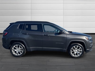2023 Jeep Compass Latitude Lux