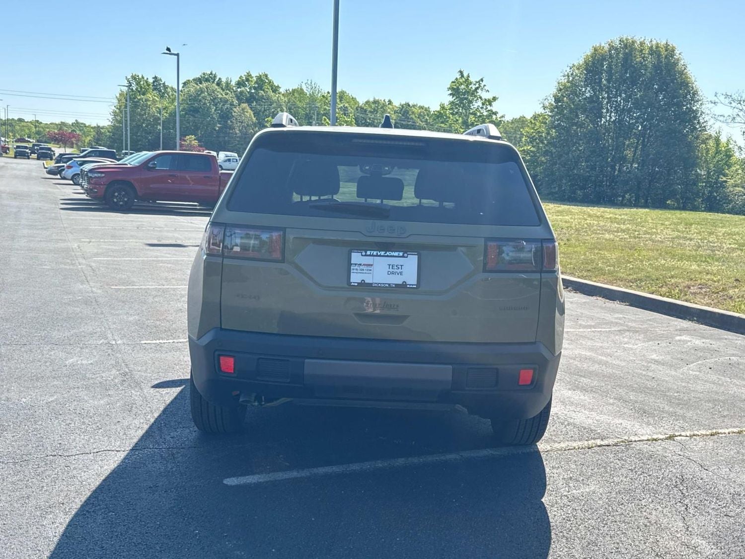 2026 Jeep Cherokee Laredo