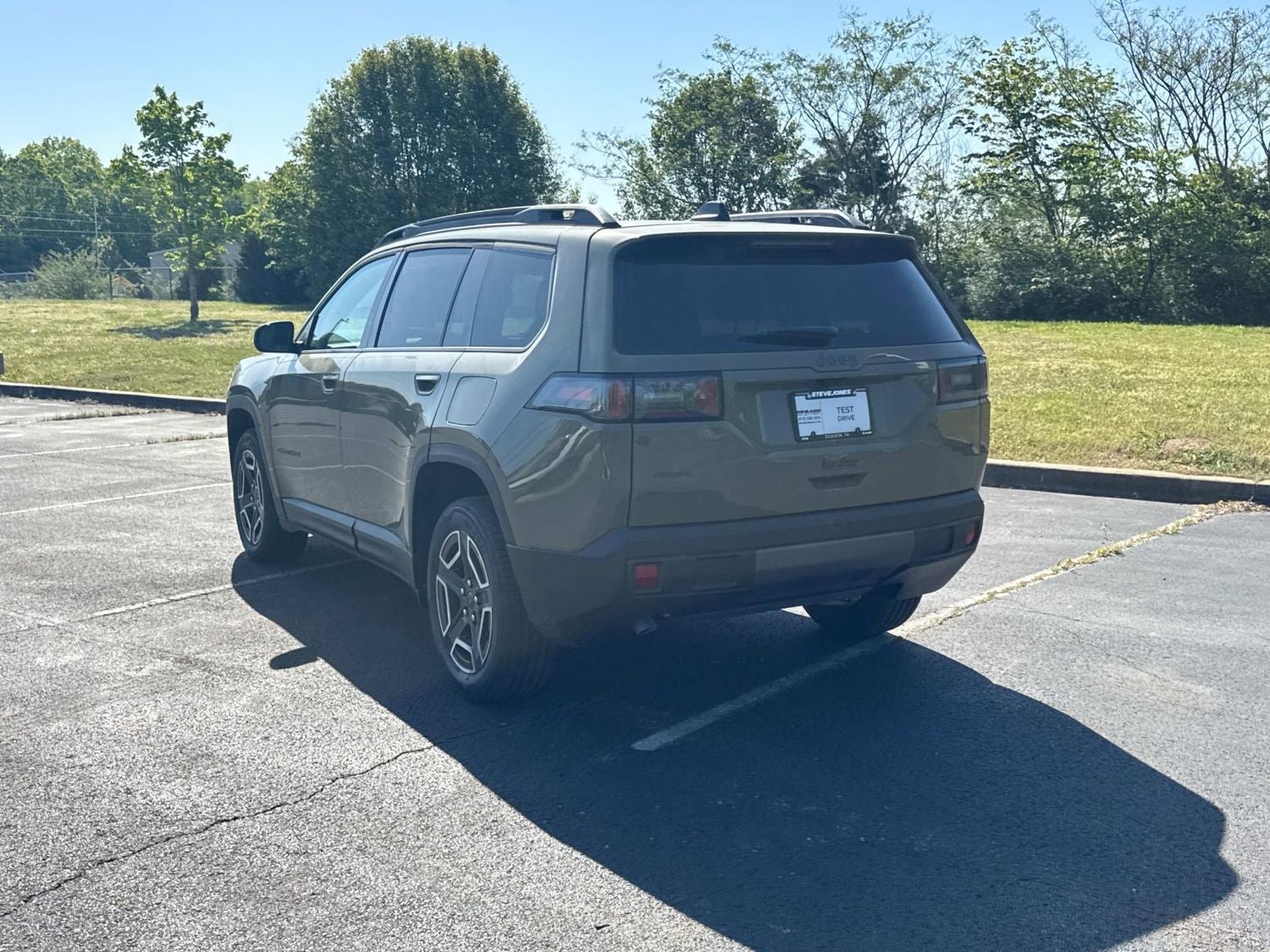 2026 Jeep Cherokee Laredo