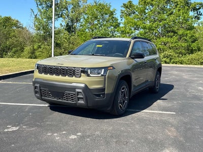 2026 Jeep Cherokee Laredo