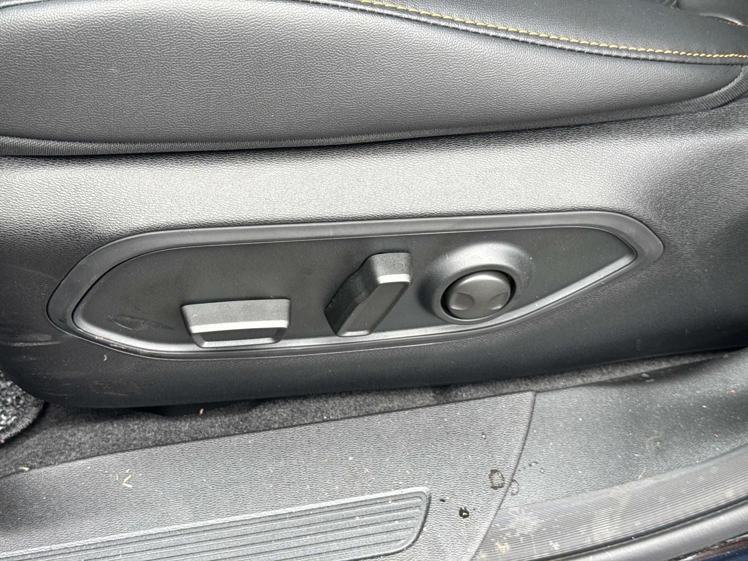 2026 Jeep Cherokee Base