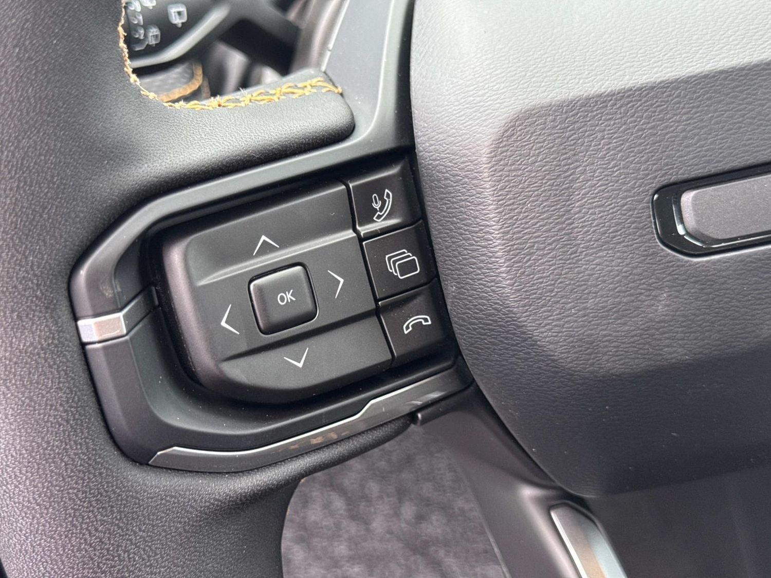 2026 Jeep Cherokee Base