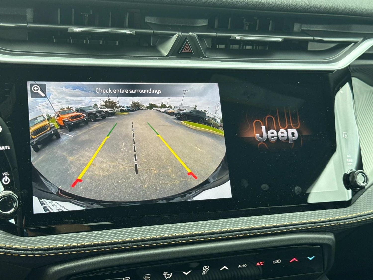 2026 Jeep Cherokee Base