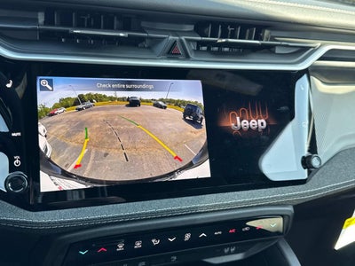 2026 Jeep Cherokee Laredo