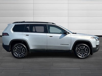 2026 Jeep Cherokee Laredo