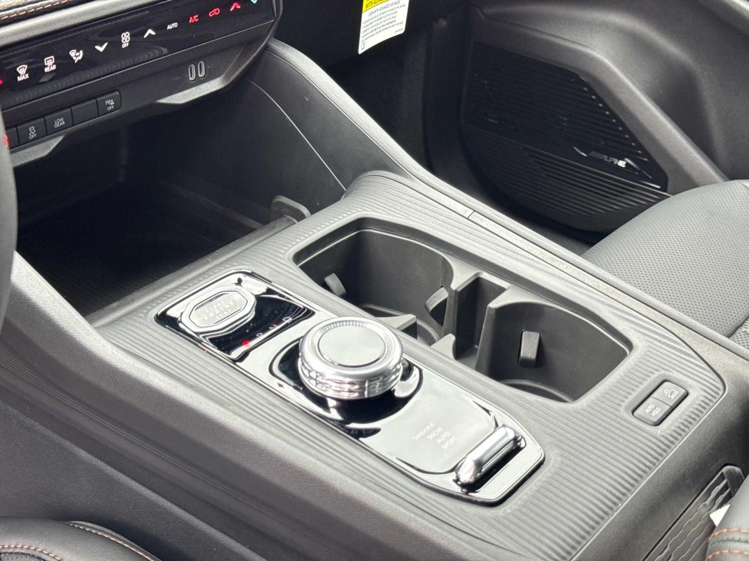 2026 Jeep Cherokee Overland