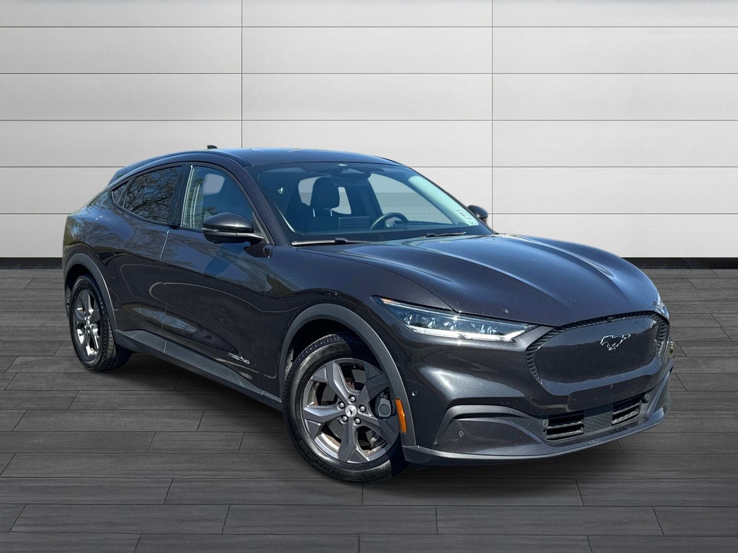 2022 Ford Mustang Mach-E Select