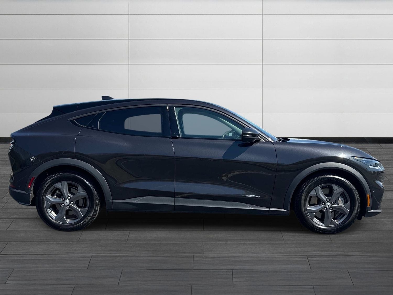 2022 Ford Mustang Mach-E Select