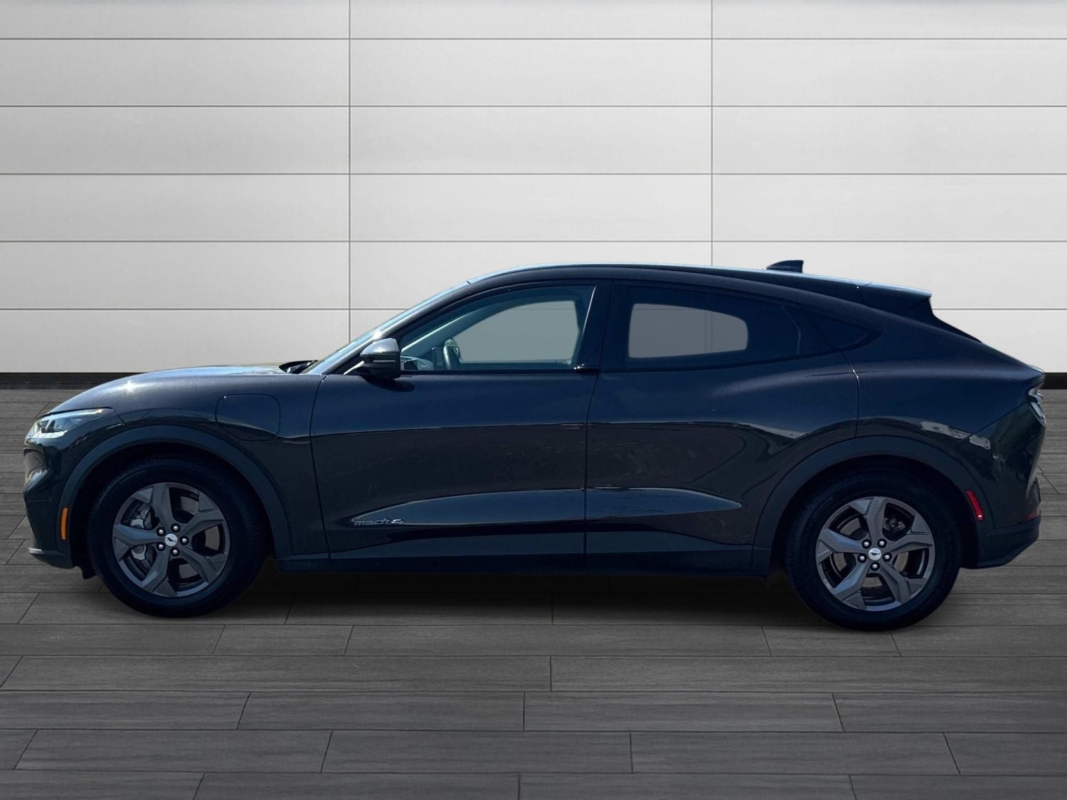 2022 Ford Mustang Mach-E Select