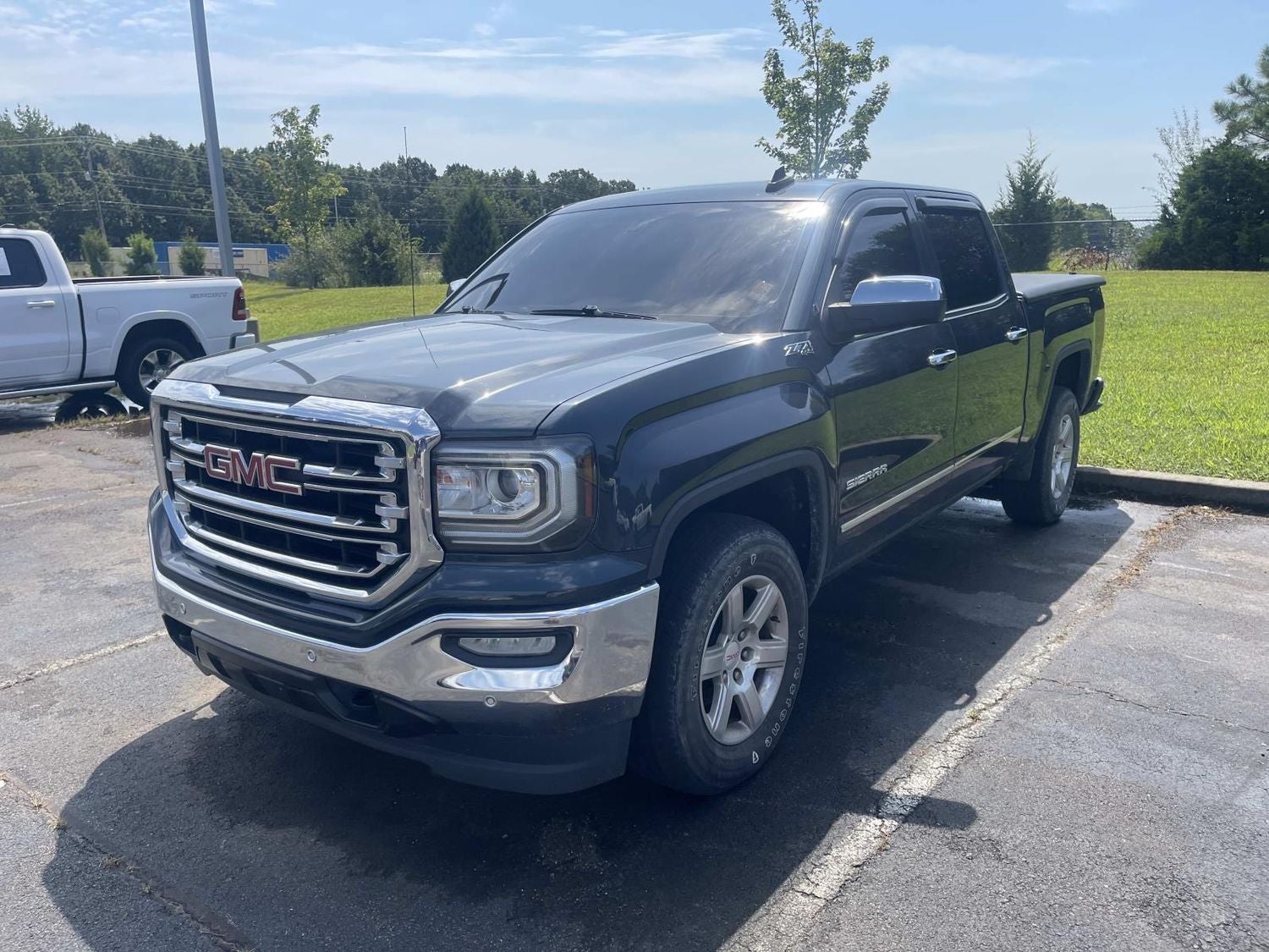 2017 GMC Sierra 1500 SLT