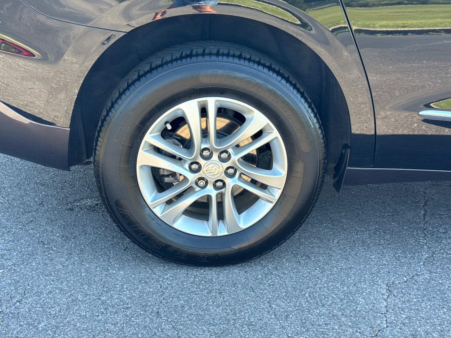 2021 Buick Enclave Essence