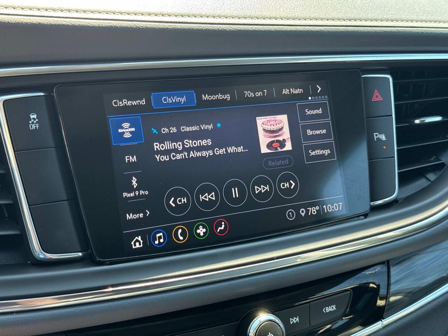 2021 Buick Enclave Essence