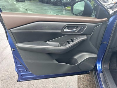 2022 Nissan Rogue SL