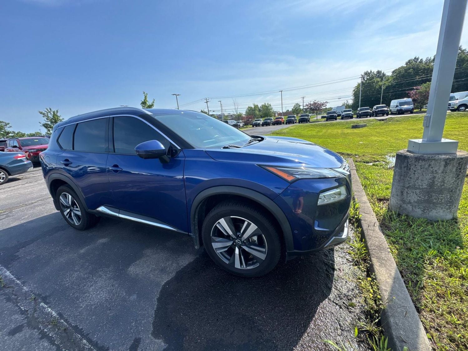 2022 Nissan Rogue SL