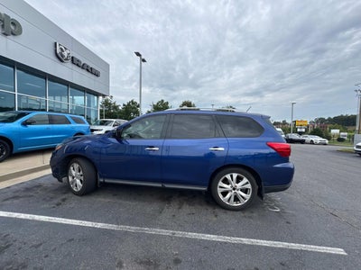 2018 Nissan Pathfinder SL