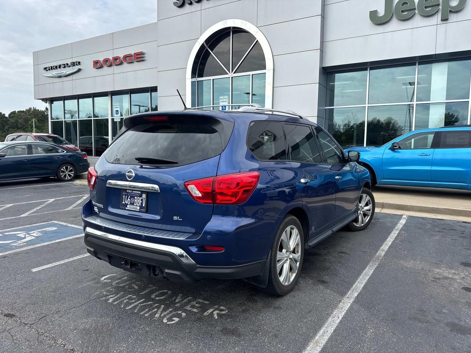 2018 Nissan Pathfinder SL