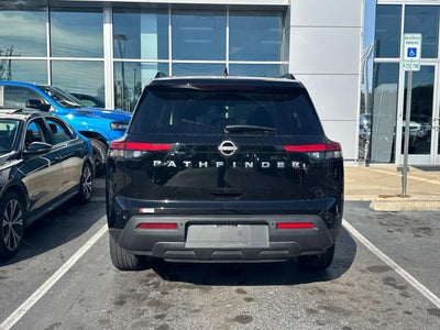 2025 Nissan Pathfinder SV